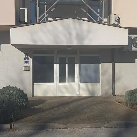 Marys Home Apartment Medugorje Exterior photo